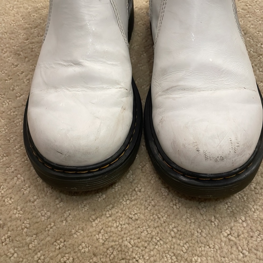 White Dr. Marten side zip Boots. Size 3 kids - Picture 4 of 5